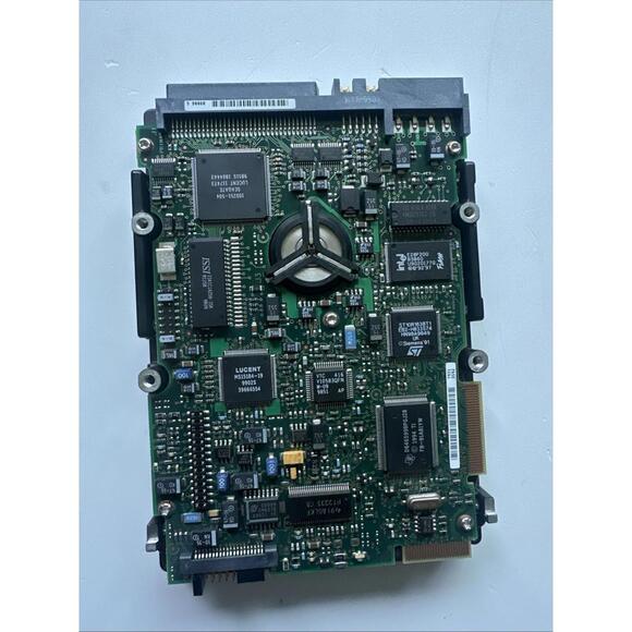 Seagate Barracuda ST39173W 9.1GB 7200RPM 68-Pin Ultra Wide SCSI 3.5" HDD - Picture 3 of 4